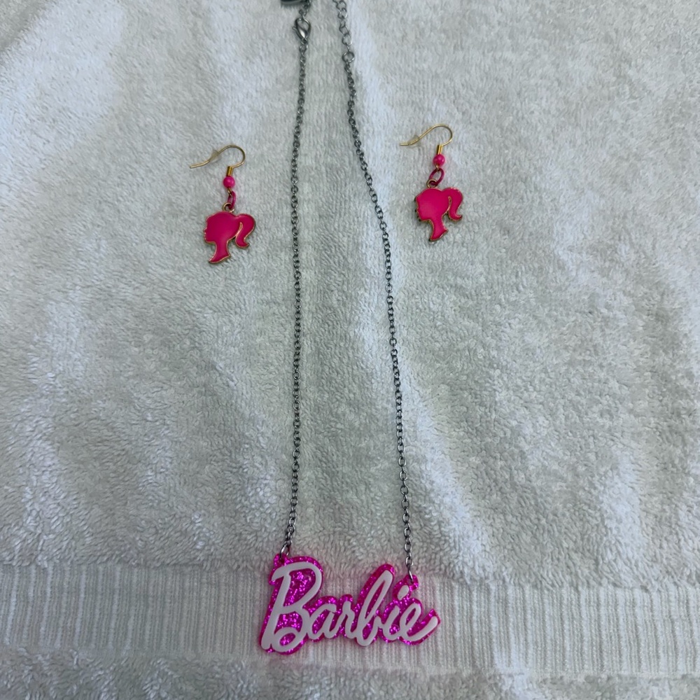 Barbie Pink Silhouette Jewelry Set